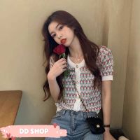 DD SHOP "พร้อมส่ง"(1926)เสื้อไหมพรมแขนสั้น ดีเทลกระดุมทอง