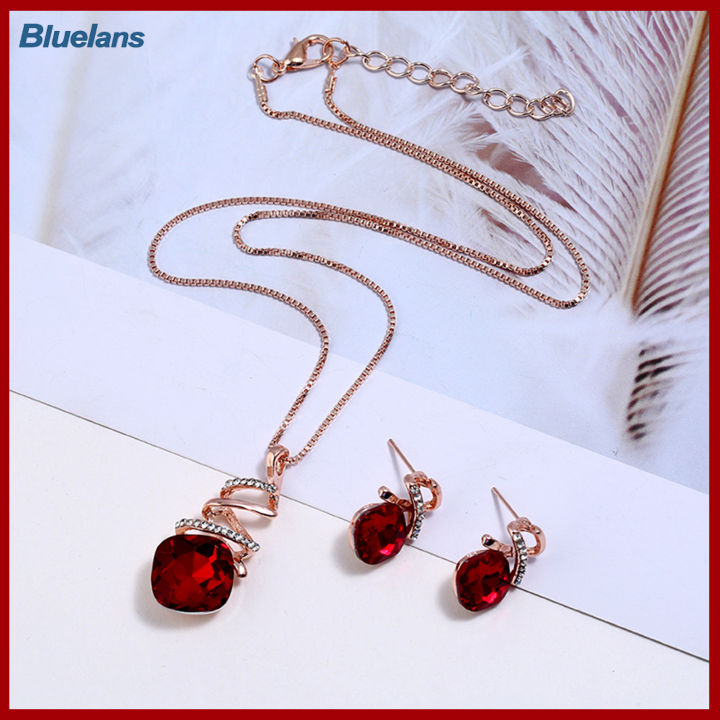 bluelans-1ชุดสร้อยสตรีรูปทรงเรขาคณิตลูกบาศก์-zirconia-บิดสง่างามสีแดงตาราง-rhinestone-กระดุมติดหน้าอกฝังเลี่ยมชุดเครื่องประดับแฟชั่น