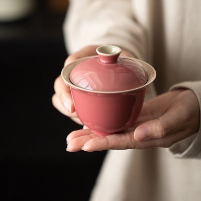 แสงสีแดงเซรามิก Gaiwan สำหรับหม้ออบชาที่มีฝาปิดจีน T Eaware กังฟูพิธีชงชาสีชมพูชามชา Chawan ลิลลี่เติ้งของร้านค้า