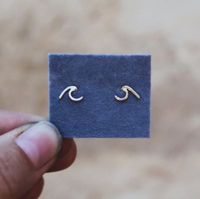 Simple Ships Beachy Wave Stud Earrings Minimalism Stackable Earrings for Women Fine Earring Jewelry
