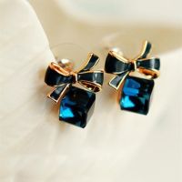 2022 New Jewelry Fashion Gold Color Bowknot Cube Crystal Earring Square Bow Earrings For Women Pretty Gift