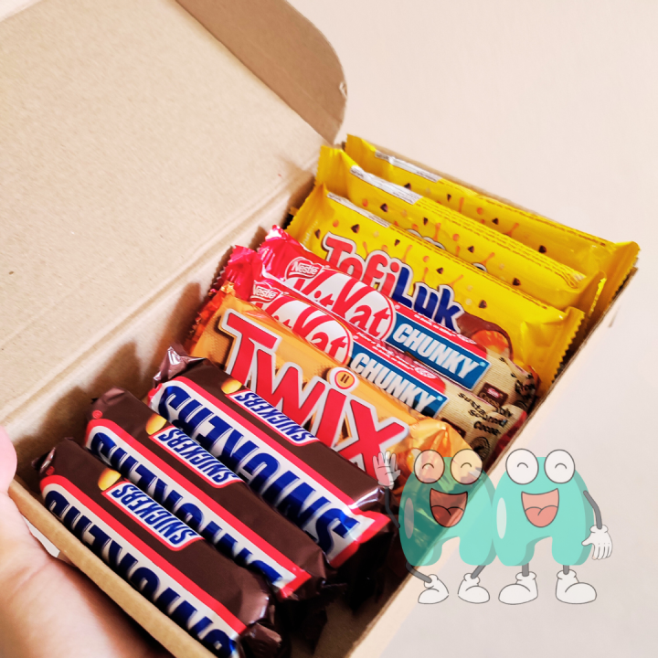 CHOCOLATE BUDGET BUNDLE FULL SIZE SNICKERS KITKAT TOFILUK TWIX