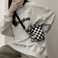 Ulzzang kpop messenger bag fashion y2k punk mobile female phone storage bag Canvas bag Vintage casual women plaid shoulder bag