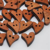 50PCs Heart Shaped Wooden Sewing Buttons Scrapbooking DIY Brown Wood 2 Holes Button for Crafts Accessories WB140 Haberdashery