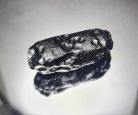 สะเก็ดดาว(Tektite) "อัญมณีศักดิ์สิทธิ์แห่งพระกฤษณะ" น้ำหนัก 97.55 g. ขนาด 20.9*14.7*46 mm. พลอยแท้ 100 % เนื้อดี ราคาถูก