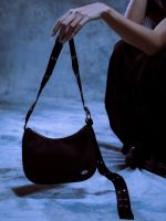 ANGELWANG - AW ADAPTIVE BAG (กระเป๋าผู้หญิง)