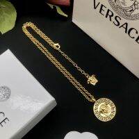 Time-Limited-Price 【คลังสินค้าพร้อม】สร้อยคอ Versace ดั้งเดิมแฟชั่นเครื่องประดับเรียบง่ายปาร์ตี้งานแต่งงานของขวัญสร้อยคอผู้หญิงคุณภาพสูง ???