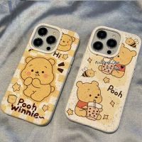 เคส RouJiang สำหรับ iPhone 15 14 13 12 11 Pro Max X Xr Xs Max 7 8 Plus SE 2020เคสโทรศัพท์ตัวการ์ตูนอะนิเมะคลาสสิกตัวการ์ตูนน่ารัก Winnie Bear