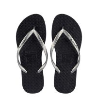 New Women Designer Flip Flops Solid Color Slippers Beach Sandals Summer Shoes 2021 Pool Shower Shoes