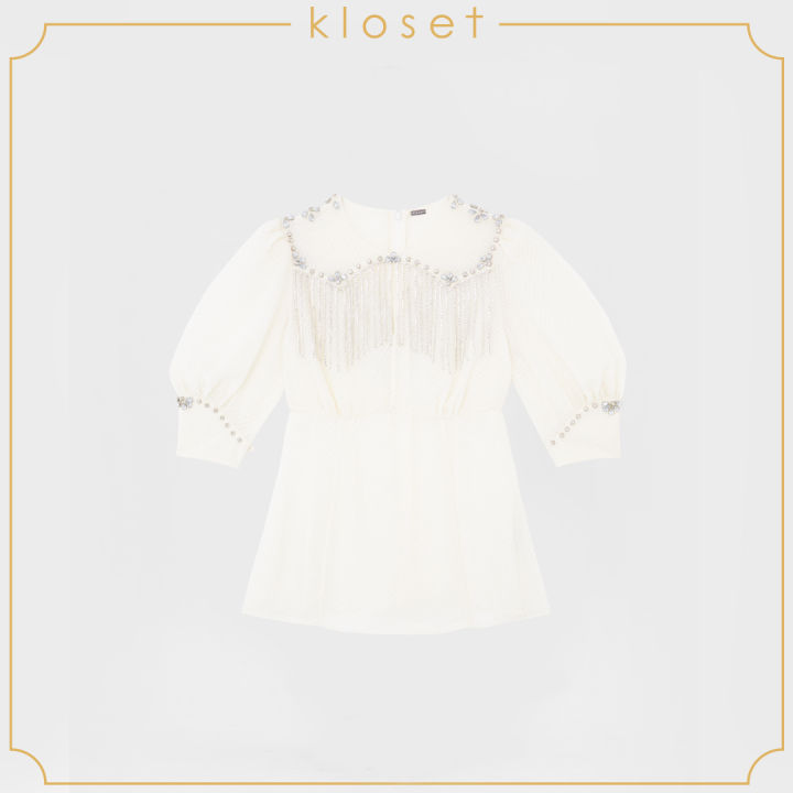 kloset-embroidered-top-aw20-t008-เสื้อผ้าผู้หญิง-เสื้อผ้าแฟชั่น-เสื้อแฟชั่น-เสื้อผ้าสีพื้น-เสื้อแขนพอง