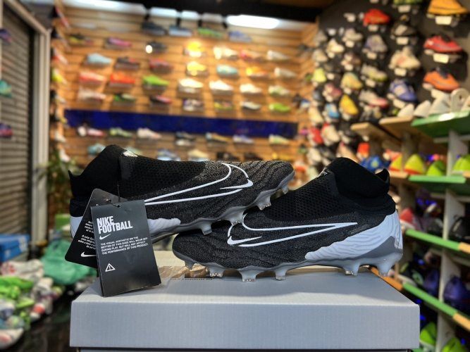 special-deals-รองเท้าฟุตบอล-phantom-gx-elite-fg-รองเท้าสตั๊ด-สตั๊ดฟุตบอล-รองเท้าฟุตซอล-football-boots-free-football-100-authentic