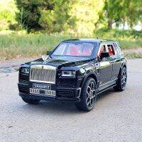 1:24โมเดลรถอัลลอยม้วนรอยซ์ Cullinan SUV Diecast Masory รถโลหะจิ๋วหรูหราของขวัญให้ของเล่นเด็กผู้ชายของสะสม