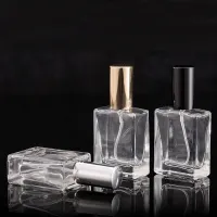 10pcs 15ml Wholesale Square Flat Clear Glass Spray Bottle Press Type Perfume Separate Bottle Portable Sample Cosmetic Containers Travel Size Bottles C