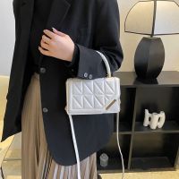 High-End Textured Versatile Small Bag For Women 2023 Spring And Summer New Style Trendy And Western Style Single Shoulder Crossbody Handheld Small Square Bag