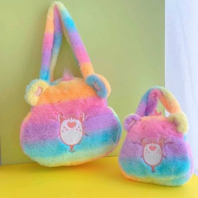 พร้อมส่ง กระเป๋าสะพายข้าง กระเป๋าถือสีรุ้ง  CAREBEAR มี 2 ไซส์ - ใบเล็ก ขนาด 22×20 cm (ไม่รวมสาย) - ใบใหญ่  ขนาด 33×30 cm (ไม่รวมสาย)