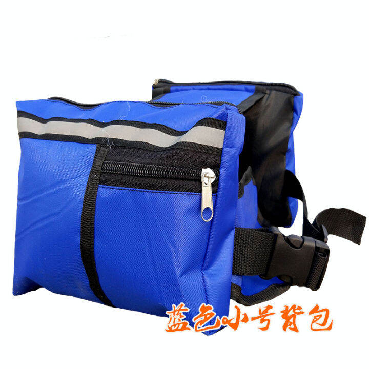 ] Big dog from the backpack Golden retriever Labrador pet portable