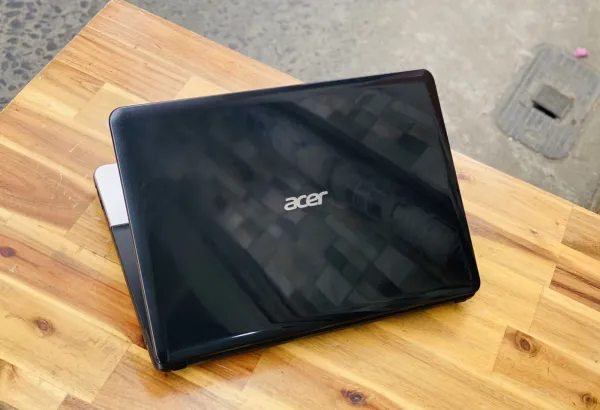 Laptop Acer Aspire E1-471 core I5 3230M ram 4GB HDD 500GB
