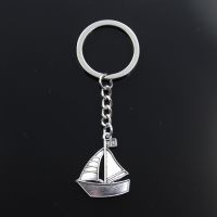 Fashion Keychain 30x25mm Ship Boat Sailboat Pendants Men Jewelry Car Chain Holder Souvenir