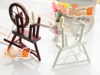 MINI Dollhouse Mini furniture accessories antique old-fashioned spinning wheel taste of the two-color for the election