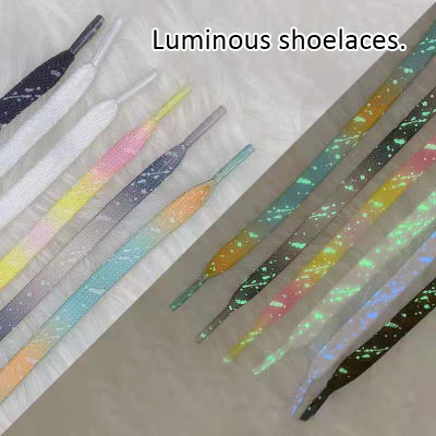 1คู่ Luminous Shoelaces รองเท้าผ้าใบแบนผ้าใบ Tie-Dyed รองเท้า Laces เรืองแสงใน Dark Night สีหมึกสาดเชือกผูกรองเท้า