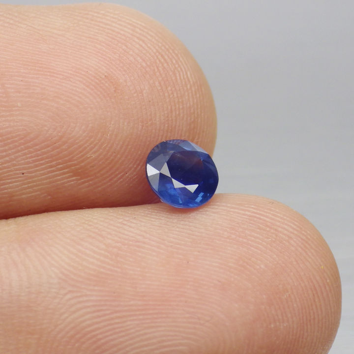 พลอย-ไพลิน-แซฟไฟร์-แท้-ธรรมชาติ-natural-blue-sapphire-หนัก-0-79-กะรัต