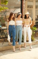 Sis story กางเกงยีนส์ ขายาว เอวสูง ทรงบอย ครอป แต่งการเป๋าหน้า Sis 529 Emily high-waisted crop straight jeans - Blue/Dark blue/Whit