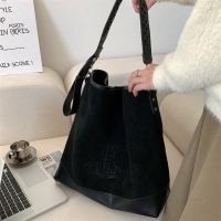 Empress Dowager Embossed Large-Capacity Tote Bag Matte Leather Saturn Shoulder Underarm Bag Casual Commuting Large Bag Shopping Bag