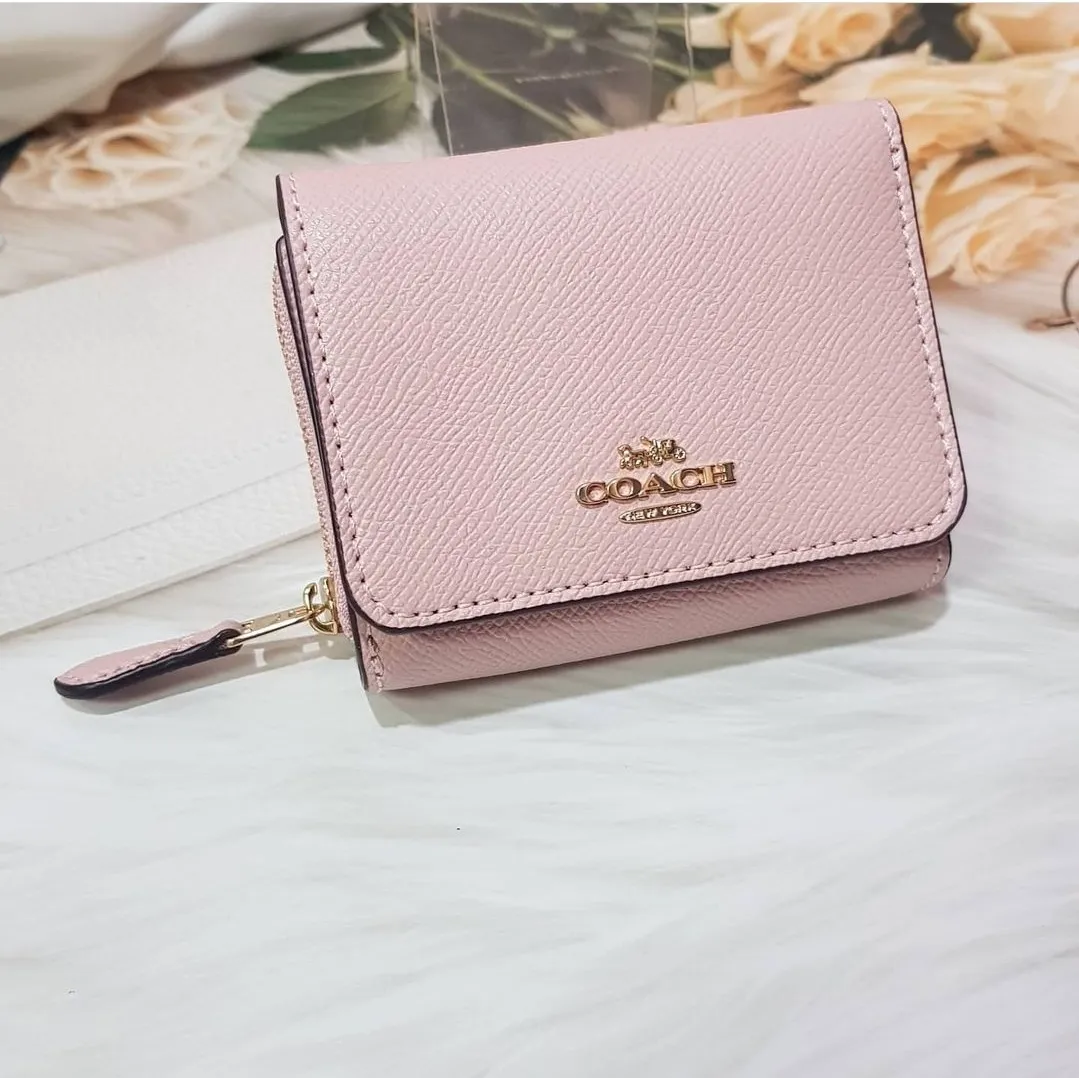 Authentic Coach Small Trifold Crossgrain Leather Wallet F37968 - Light Pink  | Lazada PH