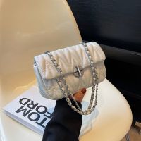 ▪✚❧ This years popular niche embroidery thread bag 2023 new womens bag summer all-match chain messenger bag super hot small square bag