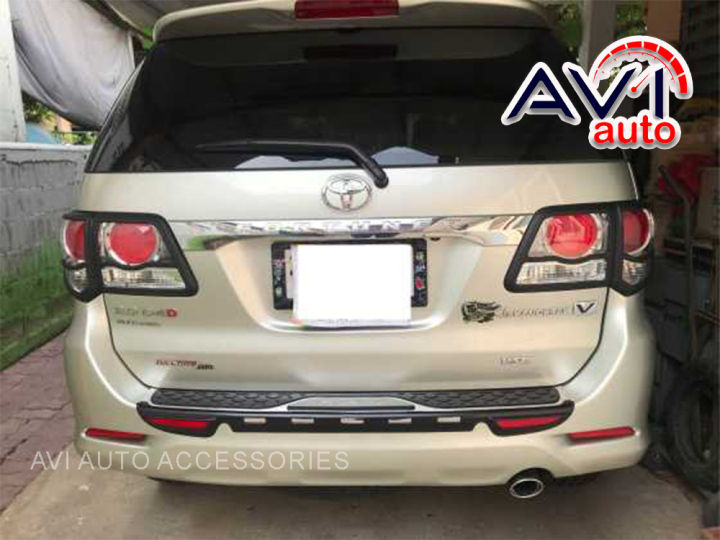 ครอบไฟหน้า-ครอบไฟท้าย-toyota-fortuner-2011-2014-สีดำด้าน