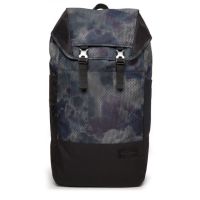 EASTPAK รุ่น BUST - มี 5 สีให้เลือก กระเป๋าเป้ สะพาย Backpack