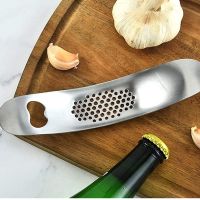 Garlic Press Rocker Stainless Steel Garlic Squeezer Roller Silicone Peeler with Beer Opener Cleaning Brush Kitchen Accessory