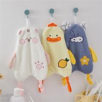 【DT】hot！ 1PC Hand Coral Fleece Face Absorbent Quick-drying Thickened Cartoon