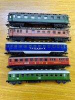 Preowned N Scale Trix (West Germany) Europa Series Passenger Cars, 5 colours, as new.   รถยนต์นั่งส่วนบุคคล N Scale Trix (เยอรมนีตะวันตก) มือสอง 5 สี เหมือนใหม่