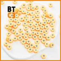 BTC3 200 PCS ลายดอกทานตะวัน ลูกปัดดินเหนียวสีเหลือง โพลิเมอร์ดินเหนียว สีเหลืองทาเล็บ ลูกปัดคั่นดอกไม้ ลูกปัดหลวมแบน 10มม. ค่ะ ดินโพลิเมอร์ดอกทานตะวันสีเหลือง สร้อยข้อมือดีไอวาย