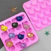 【lz】☞✼✶  Piggy Family Silicone Mold Animal Bonito Fudge De Chocolate Doces Jelly Making Mold Decoração Do Bolo Conjunto de Cozimento Presentes 16 Cavidade