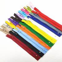 50 Pcs 3# (3-24 Inches) 7.5-60CM Closed Nylon Coil Zipper Tailor Sewing Process 20 Colors Are Available Door Hardware Locks Fabric Material