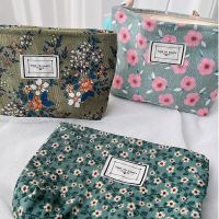 2023 Retro Corduroy Pencil Case Large-capacity Corduroy Flower Pattern Stationery Cosmetic Storage Pencil Cases Boxes