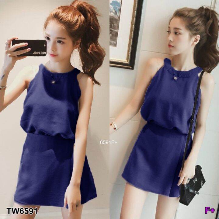 tw6591-set-2-ชิ้น-เสื้อคอกลมไหล่ล้ำ-กางเกงกระโปรงสั้น