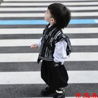 [COD] Childrens autumn suit 2022 new striped vest top boy handsome all-match sweater two-piece for children