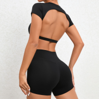 2ภาพเซ็กซี่ Backless ชุดโยคะผู้หญิง Slim Fit กีฬา Crop Tops สะโพกยกกีฬากางเกงขาสั้นชุด Quick Dry ฟิตเนสออกกำลังกาย Set