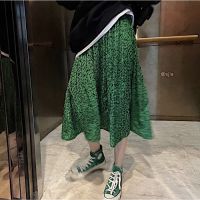 Green leopard pleated skirt