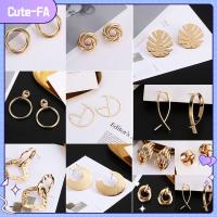 Cincin Kuping ของขวัญเด็กผู้หญิงสีทองหรูหราทรงเรขาคณิตต่างหูแบบ CUTE-FA