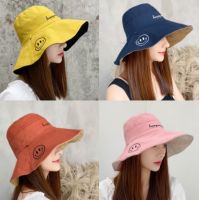 หมวกบักเก็ต Bucket(M001) หมวกปีกกว้าง รูปยิ้ม หมวกมีเชือกรัดคาง หมวกแฟชั่นเกาหลีสุดฮิตใส่ได้2ด้าน.