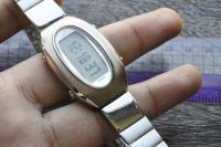 นาฬิกา Vintage มือสองญี่ปุ่น Casio Csterne ระบบ LCD Digital Quartz UNISEX รูปไข่ หน้าปัด 26มม. ตัวเรือนสแตนเลสใช้งานได้ปกติ สภาพดี ของแท้ ไม่กันน้ำ