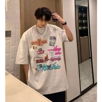 เสื้อยืดแขนสั้นพิมพ์คอกลมลายการ์ตูนกราฟฟิตียุโรปและเรโทรสไตล์อเมริกันสำหรับผู้ชายและผู้หญิงแฟชั่นเป็นคู่สตรีทฮิปฮอปทรงหลวมแขนห้าส่วนแบบลำลอง