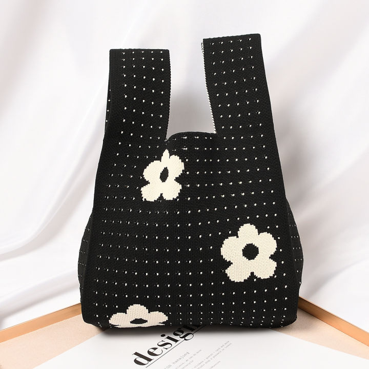 hollow-out-women-shopping-flowers-casual-wrist-bag-handbag-knitted-bag