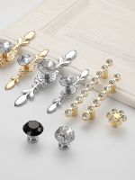 【LZ】❦❒  Diamond Crystal  Knobs and Handles Luxury Cabinet Handles Closet Door Drawer Knobs Wardrobe Pulls Pullers with Screws Hardware