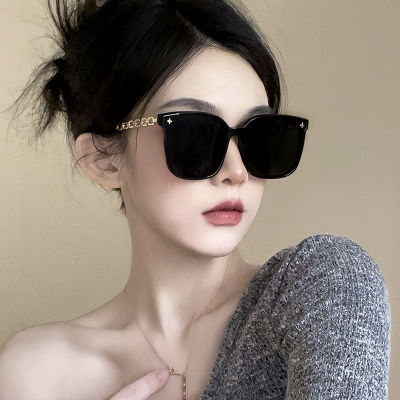 แว่นกันแดดผู้หญิงเฟรมขนาดใหญ่สี่เหลี่ยมมีโซ่ขาแว่นกันแดดแบบ MODE Korea บุคลิกยูวีหลักฐาน
