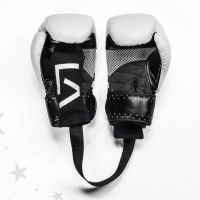 1Piece Boxing Gloves Cleaning Portable natural materials Sweat Absorber Leaves Gloves Fresh for Goalie Gloves All Sports Gloves